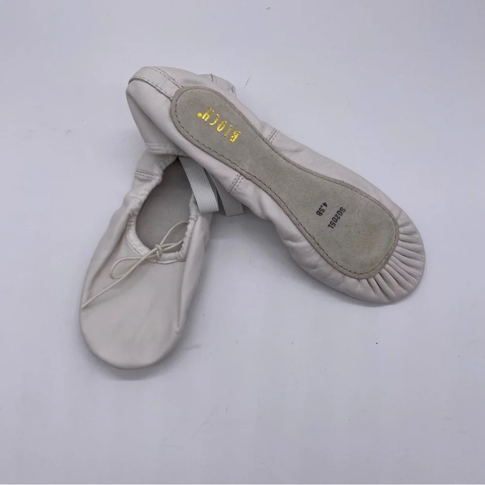 Bloch Dansoft Leather Full Sole Ballet Slippers. Size 4.5